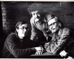 Williams, right, with Raymond Mungo, left, and Kurt Vonnegut, 1972