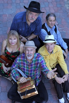 Billy Lee & the Swamp Critters. Photo by Dan Chusid.